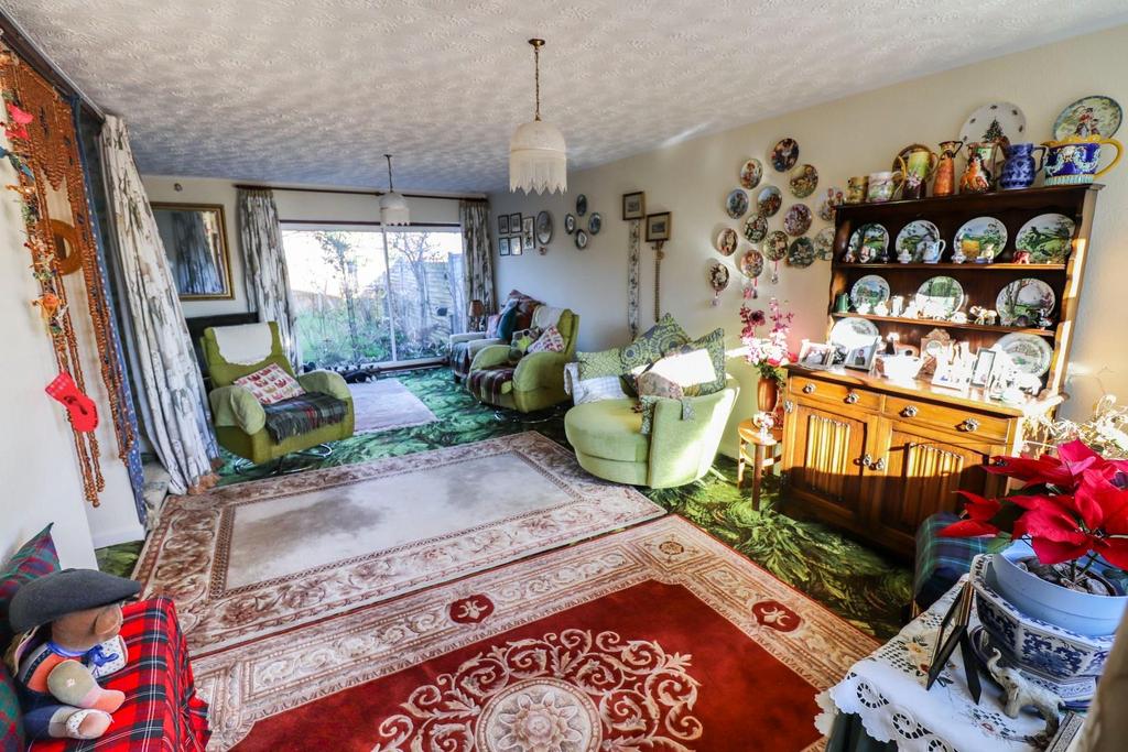 Ferndale Close, Nuneaton 3 bed detached house for sale £285,000