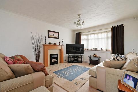 28 Chaddesden Close, Dronfield Woodhouse, Dronfield, S18 8QL