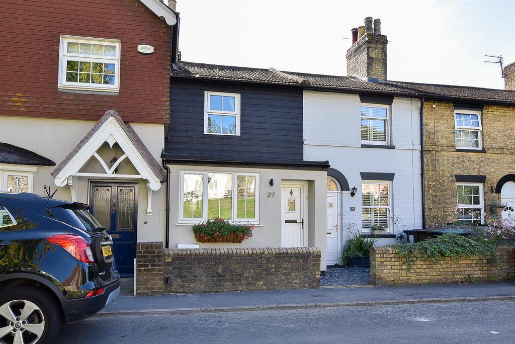 Rochester Road, Aylesford 3 bed terraced house £1,250 pcm (£288 pw)