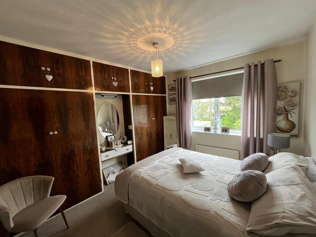 Bedroom2.jpg