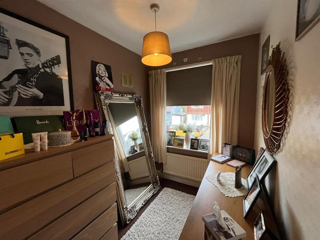 Bedroom3.jpg