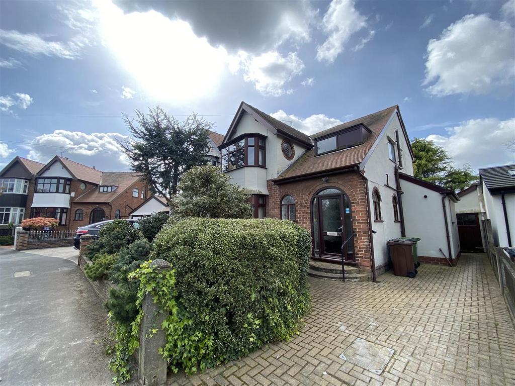 Brenda Crescent, Thorton, Liverpool 3 bed semidetached house for sale