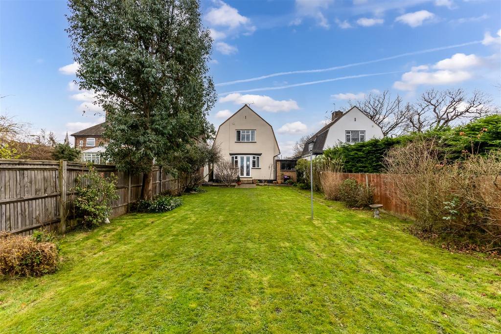 Tudor Close, Cheam, Sutton 3 bed detached house £800,000