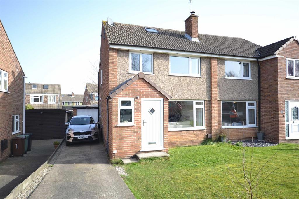 Crimple Green, Garforth, Leeds 3 bed semidetached house for sale £