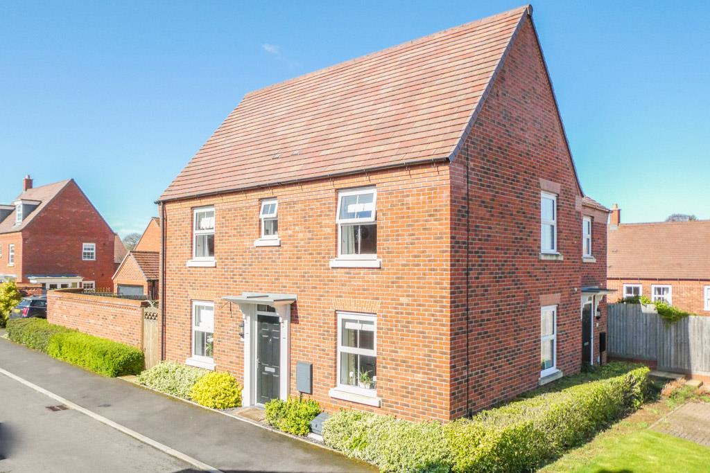 White Willow Close, Tenbury Wells 3 bed semidetached house £289,995