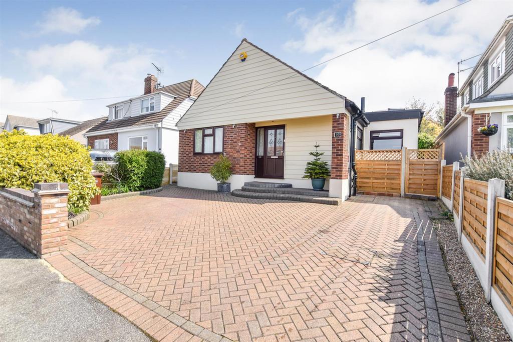 Stanley Road, Benfleet 3 bed detached bungalow for sale £525,000