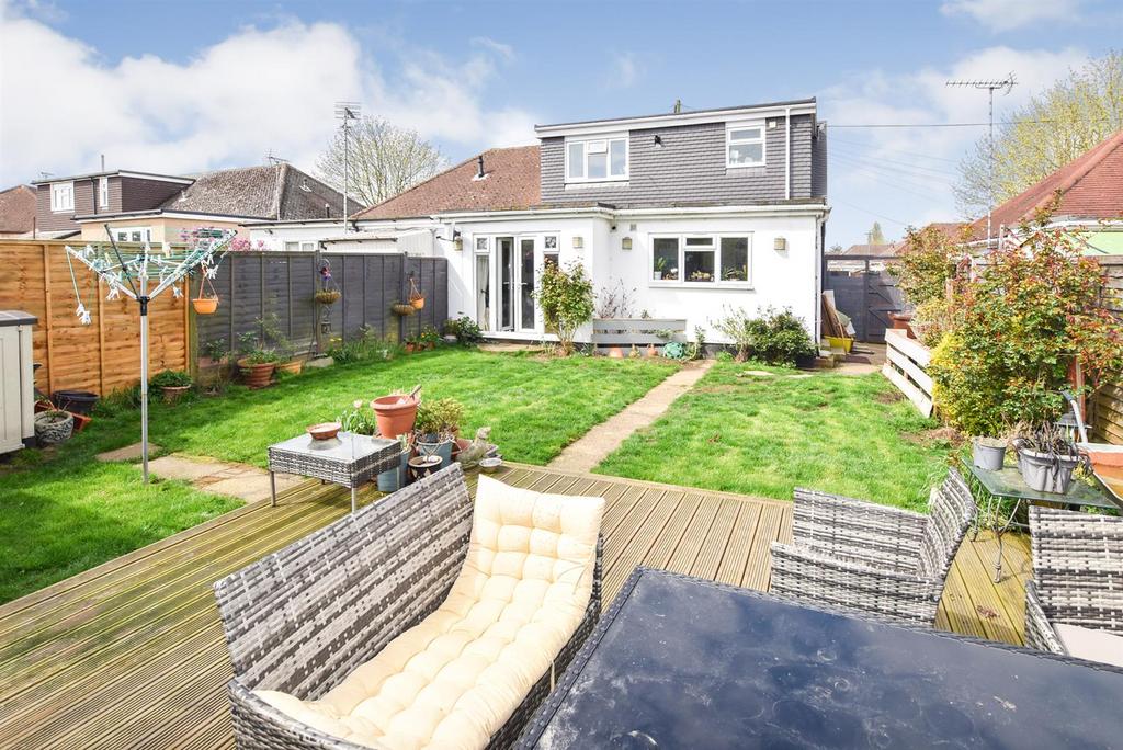 Southwold Crescent, Benfleet 3 bed chalet for sale £450,000