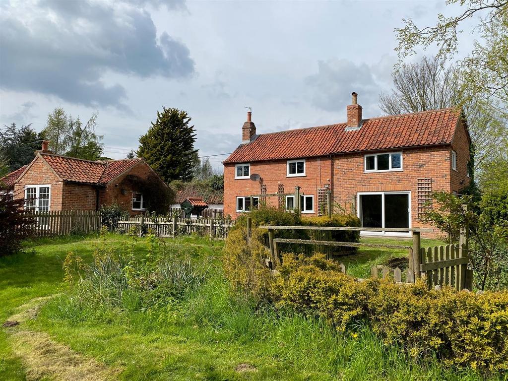 High Street, Girton, Newark 3 bed detached house for sale £600,000