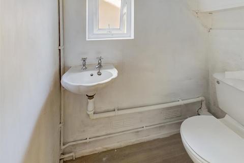 28 Brynelli, Llanelli, SA14 8PW