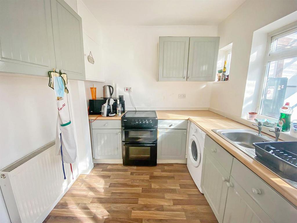 Gresley Road, Henley Green, Coventry... 2 bed semidetached house £