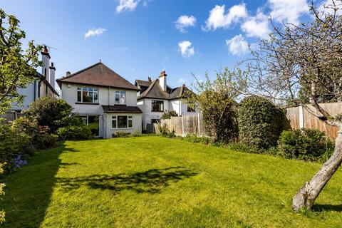 4 bedroom detached house for sale, Crosby Road, Westcliff-On-Sea