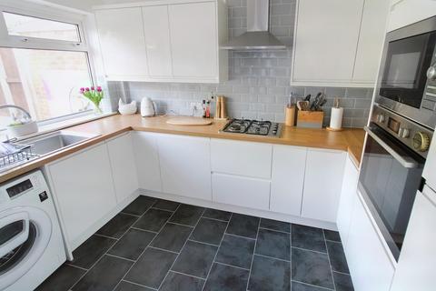 99 Eversley Avenue, Bexleyheath, DA7 6RQ