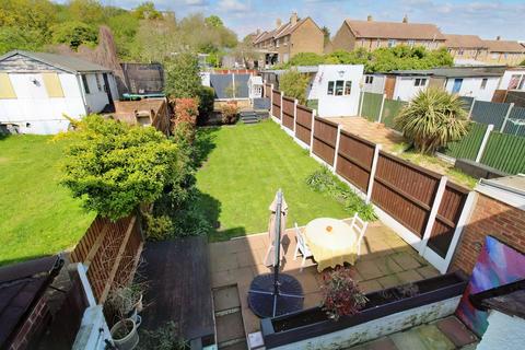 99 Eversley Avenue, Bexleyheath, DA7 6RQ