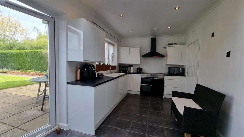 Kitchen diner
