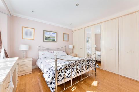 49 Lansdowne Road, Epsom, KT19 9QJ