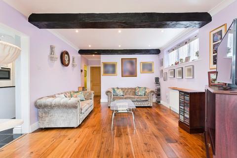 49 Lansdowne Road, Epsom, KT19 9QJ