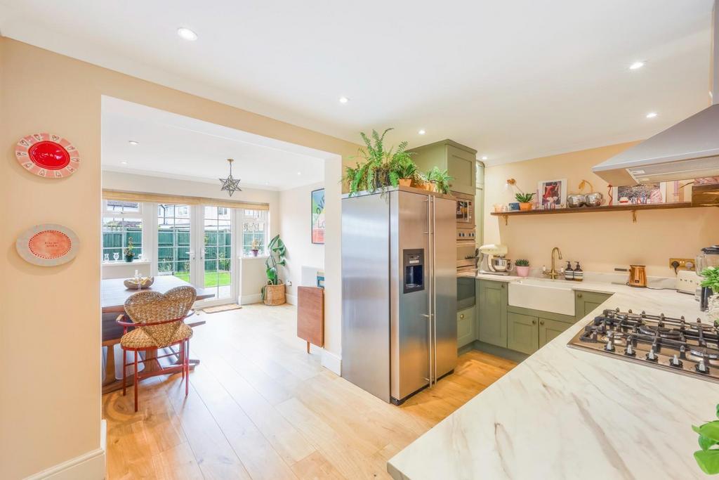 Browning Avenue, Worcester Park 2 bed terraced house for sale £490,000