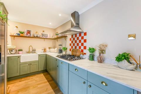 60 Browning Avenue, Worcester Park, KT4 8LD