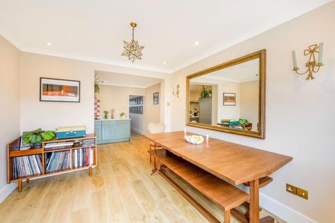 60 Browning Avenue, Worcester Park, KT4 8LD