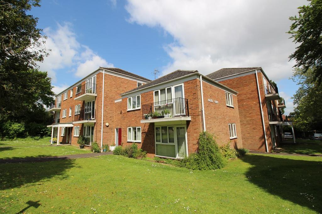 Hazel Court, The Avenue, HITCHIN, SG4 1 bed apartment to rent £925
