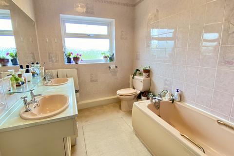 132 Archer Road, Sheffield, S8 0JT