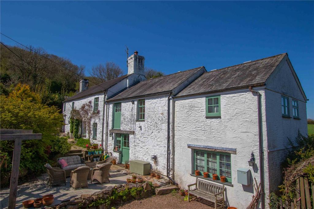 Chilsworthy, Cornwall 4 bed detached house for sale £595,000