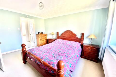 8 Ashley Close, Ringwood, BH24 1QX