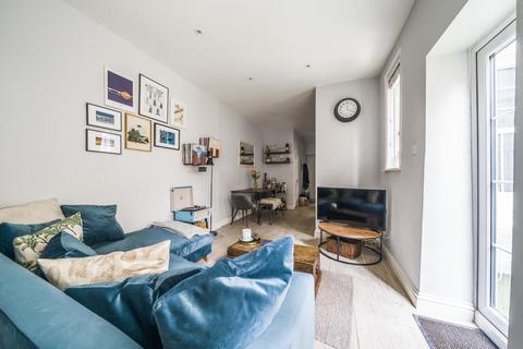 68a Hackford Road, London, SW9 0RG