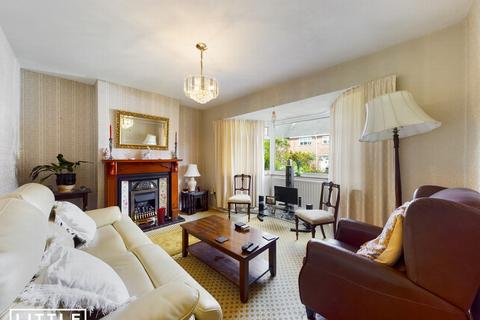 8 Grasmere Avenue, Prescot, L34 2SR