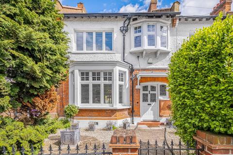 4 bedroom terraced house to rent, Radnor Road, Twickenham, TW1