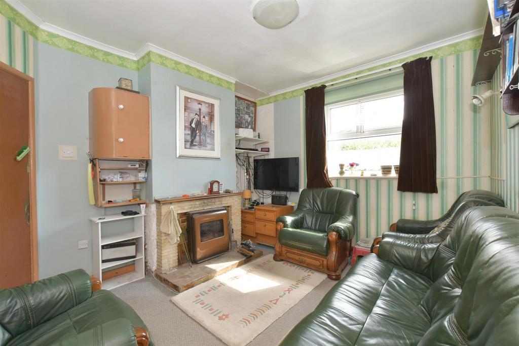 Green Lane, Clanfield, Waterlooville... 3 bed detached bungalow for sale £375,000