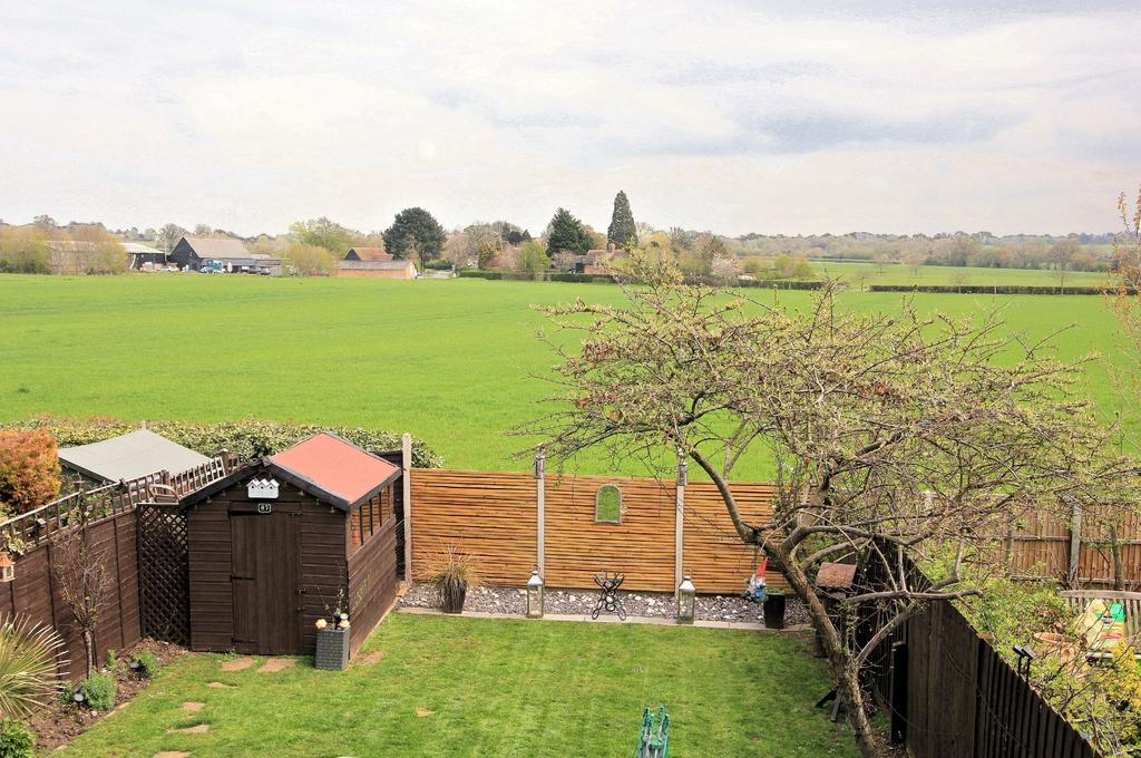 Carvers Croft, Woolmer Green, Hertfordshire, SG3 4 bed detached house