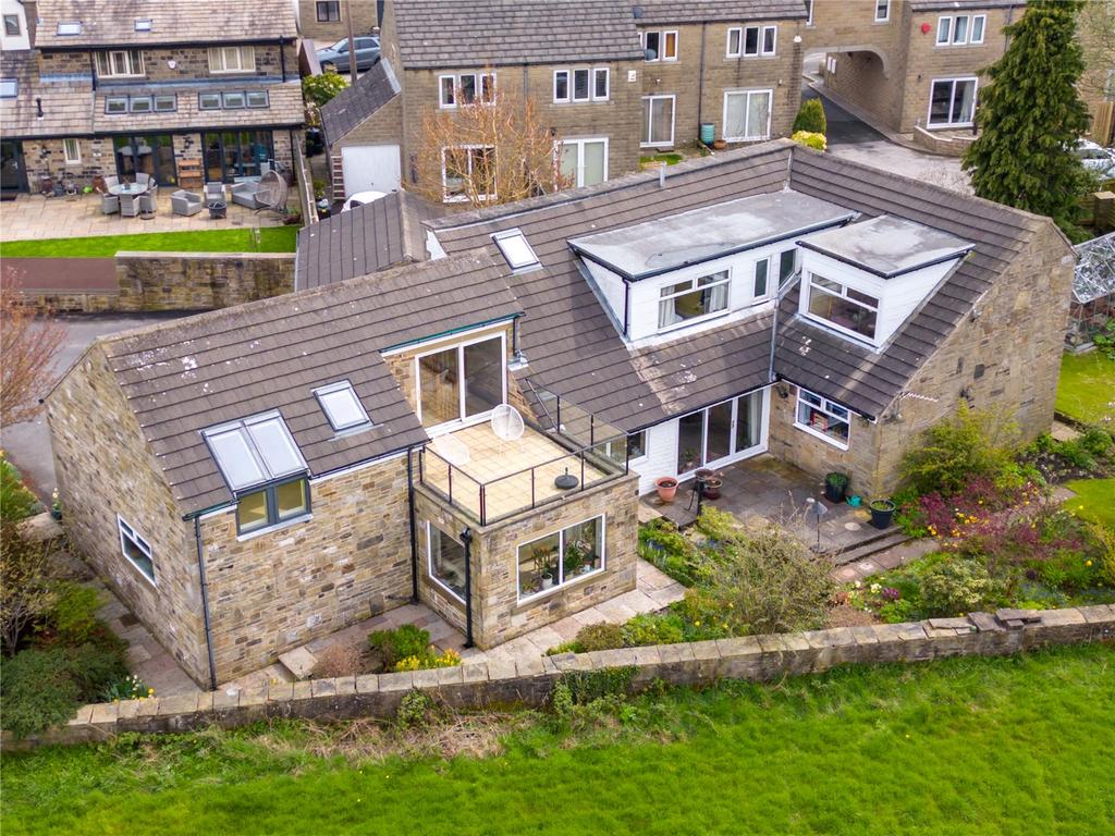 Church Street, Emley, Huddersfield, HD8 6 bed detached house for sale