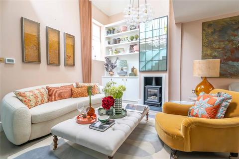 2 bedroom house for sale, Shaftesbury Villas, Kensington, London, W8