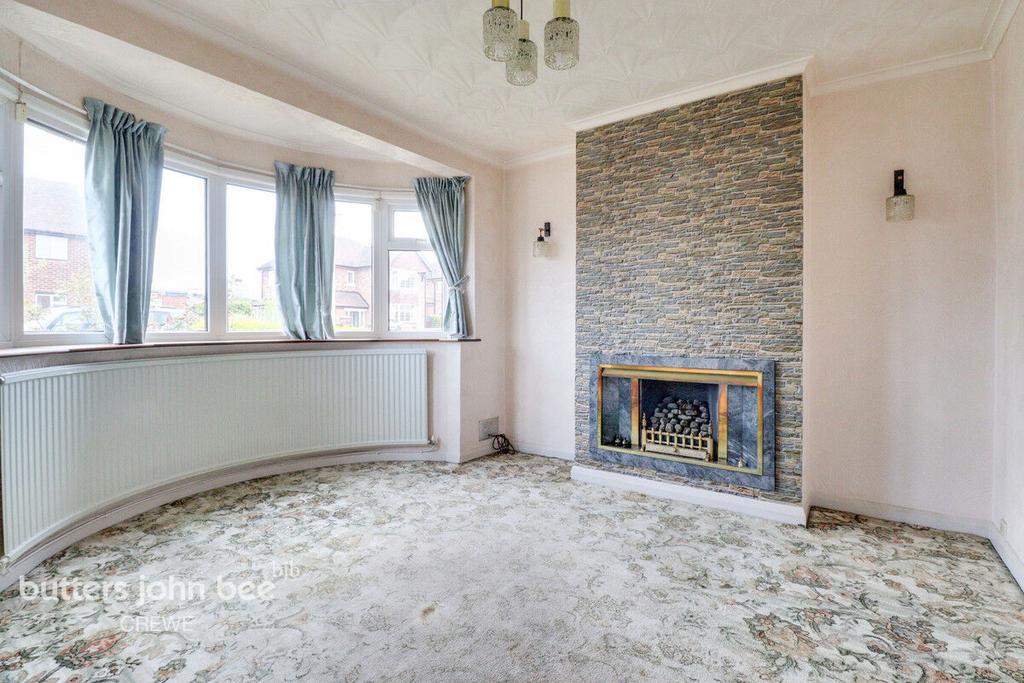 Stanhope Avenue, Crewe 3 bed semidetached house £180,000