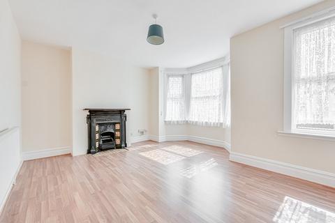 11 Burdett Avenue, Westcliff-on-sea, SS0 7JN
