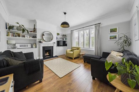 8 Rectory Gardens, Beckenham, BR3 1HN