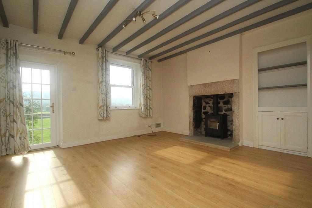 East View, Dacre Banks, Harrogate... 2 bed house to rent £850 pcm (£