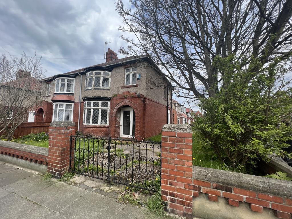 Glendale Avenue, Hartlepool, County... 3 bed semidetached house £140,000