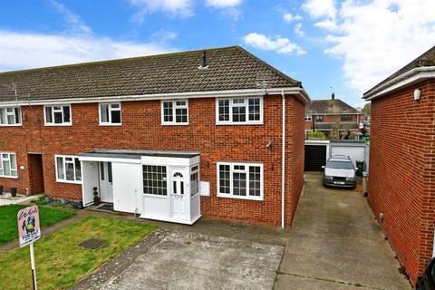 3 bedroom end of terrace house for sale - Vinelands, Lydd, Kent