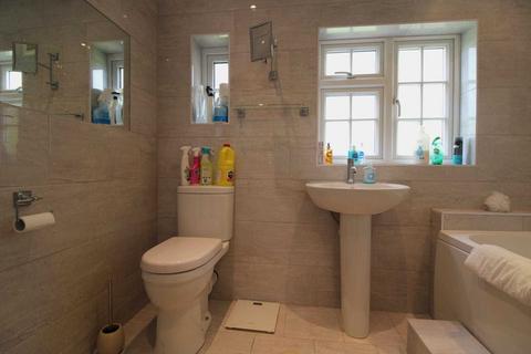 5 Hook Lane, Northaw, Potters Bar, EN6 4DA