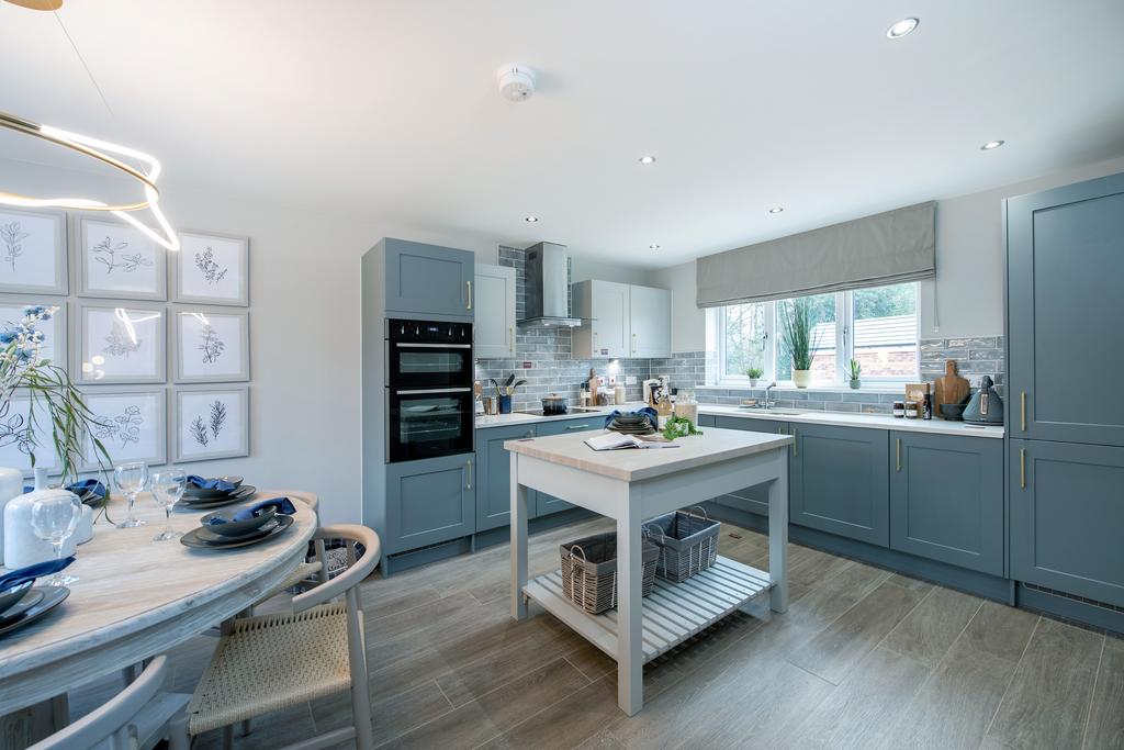 Rose Gardens, Lea DN21 4 bed detached house for sale £355,000