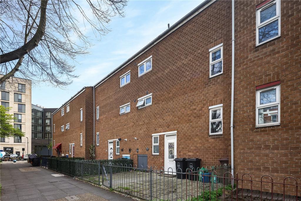 Amhurst Road, Hackney, London, E8 5 bed terraced house for sale £850,000