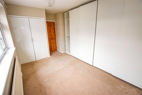 38 Thorncroft, Hornchurch, RM11 1EU