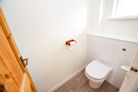 38 Thorncroft, Hornchurch, RM11 1EU