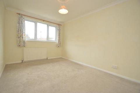 30 Busdens Way, Milford, Godalming, GU8 5JP