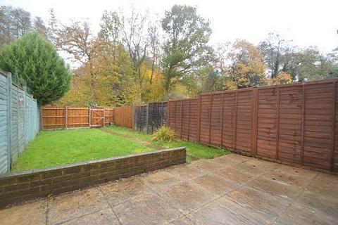 30 Busdens Way, Milford, Godalming, GU8 5JP