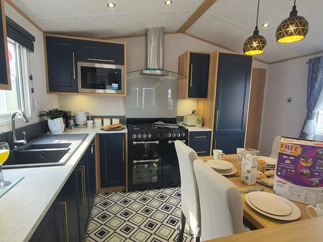 Alberta - Chantry Lodge - Luxury Lodge For Sale