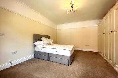 2 bedroom maisonette to rent, Finchampstead Road, Wokingham, Berkshire, RG40