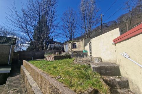 2 Clees Lane, Ystalyfera, Swansea, SA9 2BX